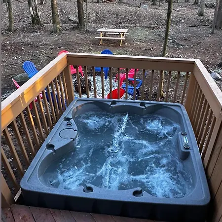 Cozy Cabin At Poconos With Hot Tub And Fire Pit East Stroudsburg Exterior foto