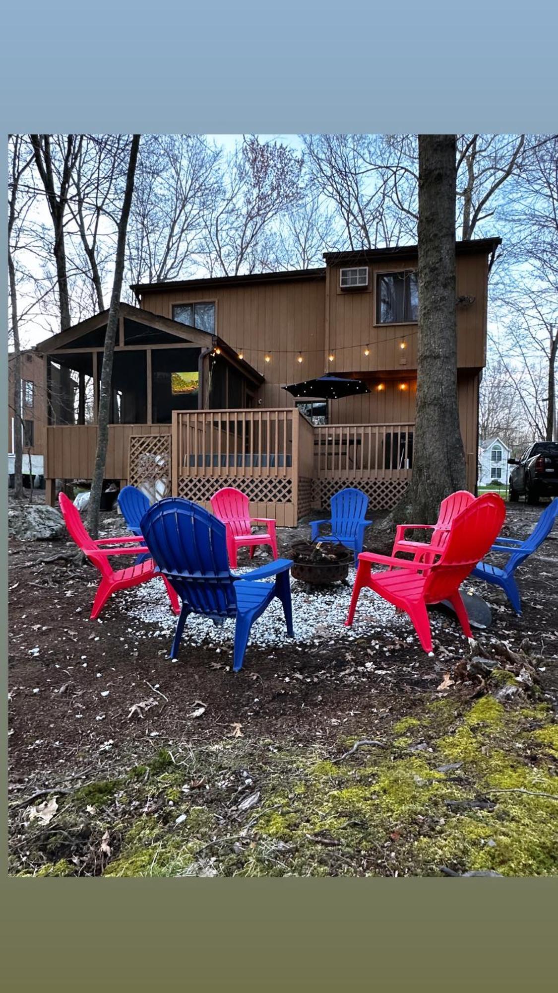 Cozy At Poconos With Hot Tub And Fire Pit